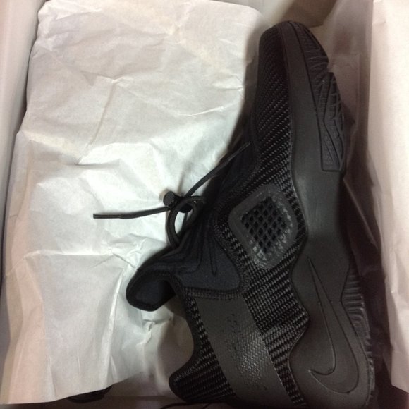 Nike LeBron Soldier XIV Men\'s Black Sneakers - USA Size:11.5 - New in Box